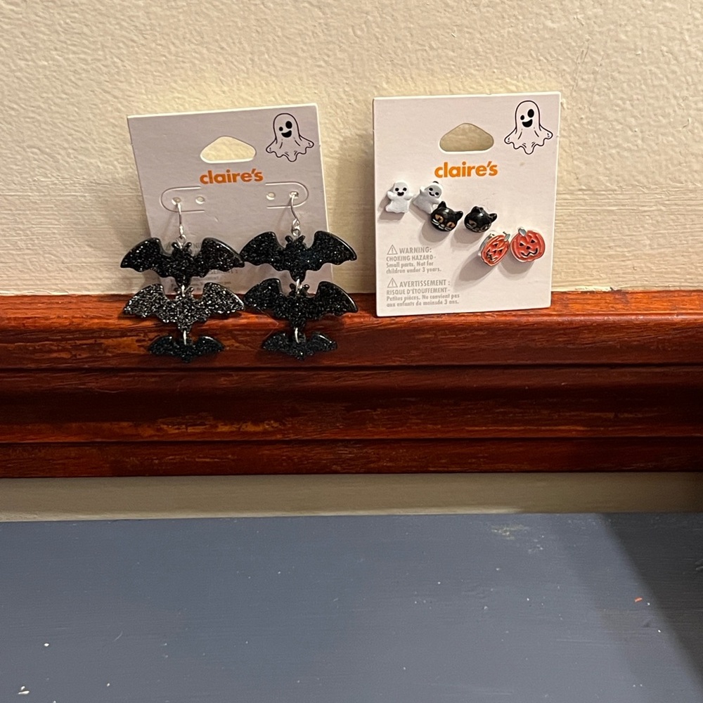 Claire's Spooky Black Bat and Festive Stud Earrings